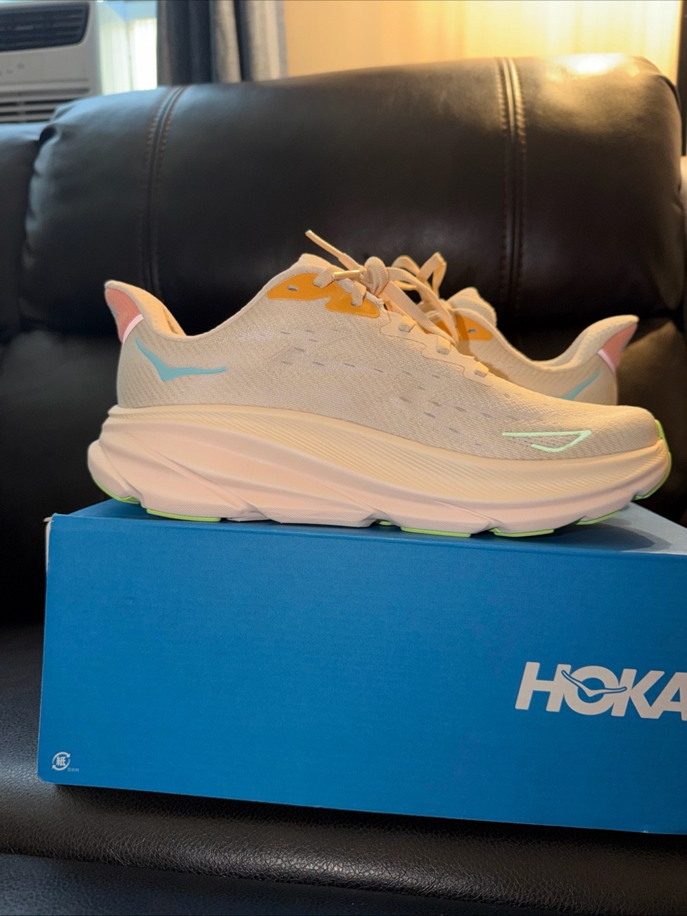 Hoka Clifton 9 Women's Running Shoe - Light Pink with Lime Accents size 8 B - Picture 5 of 7